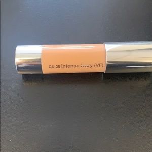 Clinique Chubby in the Nude ivory